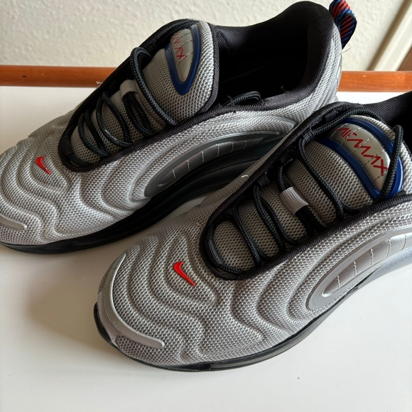 Nike AirMax 720 - Picture 3 of 16